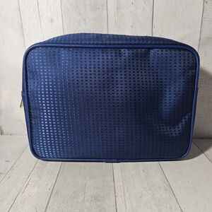 Estee Lauder Textured Blue Travel Bag